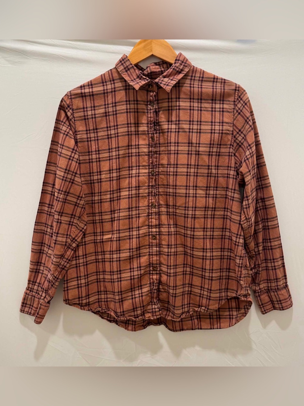 Uniqlo Women's Rust Plaid Button-Down Shirt 100% Cotton Medium